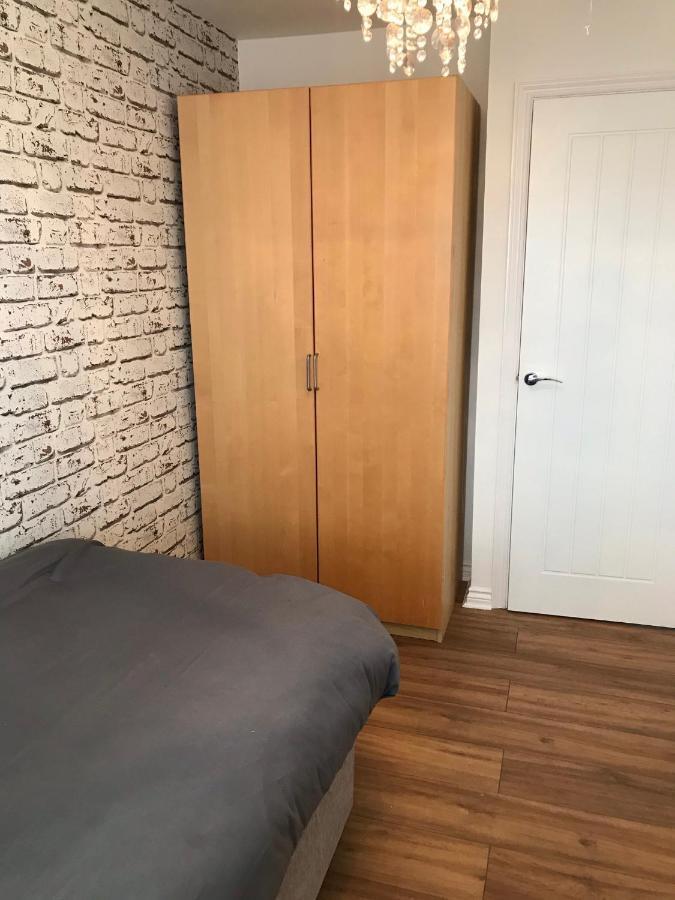 Double Room With En-Suite. Central For North West Rainhill Exterior foto